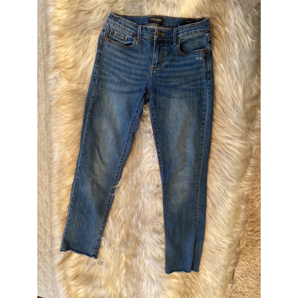 Banana Republic girlfriend jeans, medium wash, size 26